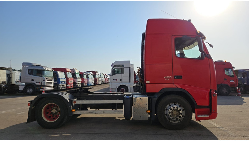 Volvo FH 420 (CLEAN TRUCK / GOOD CONDITION / CHASSIS GOOD) - Tractor unit: picture 4 Volvo FH 420 (CLEAN TRUCK / GOOD CONDITION / CHASSIS GOOD) - Tractor unit: picture 4