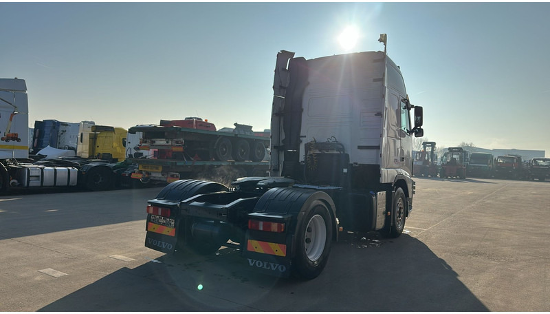 Volvo FH 460 (MANUAL GEARBOX / VERY CLEAN !!! / GOOD TYRES / TOP CONDITION) - Tractor unit: picture 4 Volvo FH 460 (MANUAL GEARBOX / VERY CLEAN !!! / GOOD TYRES / TOP CONDITION) - Tractor unit: picture 4