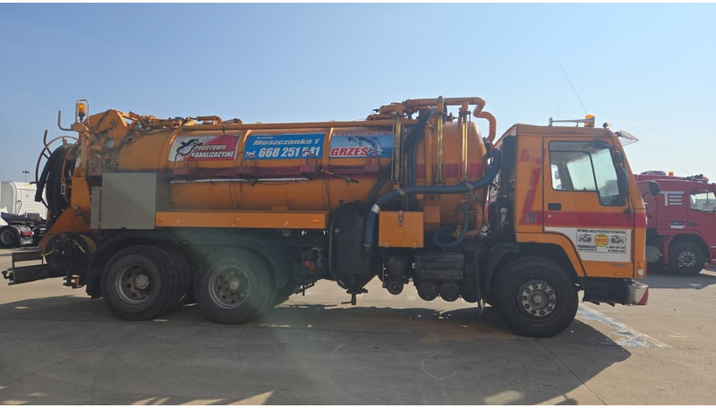 Volvo FL 10 - 320 (10500L + 1500L / 10 TYRES FULL STEEL / HIGH PRESSURE + VACUUM / POMPE MANUELLE / MANUAL PUMP) - Vacuum truck: picture 4 Volvo FL 10 - 320 (10500L + 1500L / 10 TYRES FULL STEEL / HIGH PRESSURE + VACUUM / POMPE MANUELLE / MANUAL PUMP) - Vacuum truck: picture 4