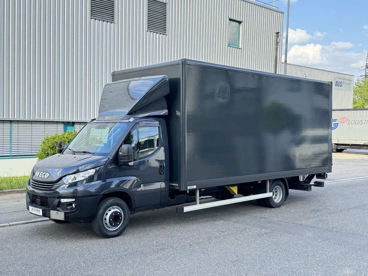 Iveco Daily 72c180 Hi-Matic Koffer LBW Luftgef. Klima - Box van: picture 3 Iveco Daily 72c180 Hi-Matic Koffer LBW Luftgef. Klima - Box van: picture 3