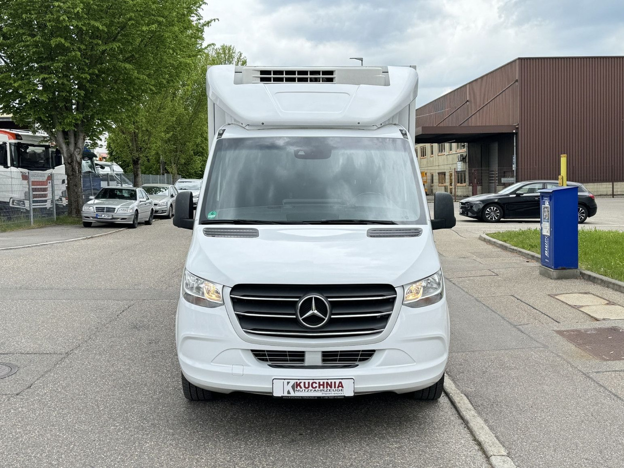 Mercedes-Benz Sprinter 316 Tiefkühl 3,3m TK V-500 MAX Luftgef. - Refrigerated van: picture 2 Mercedes-Benz Sprinter 316 Tiefkühl 3,3m TK V-500 MAX Luftgef. - Refrigerated van: picture 2