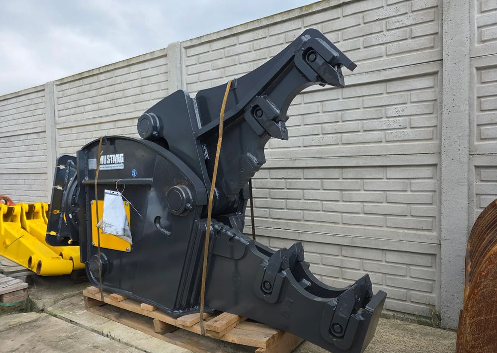 Inny Nowe szczęki kruszące MUSTANG HAMMER RK 17, 1700 KG - Attachment for Construction machinery: picture 3 Inny Nowe szczęki kruszące MUSTANG HAMMER RK 17, 1700 KG - Attachment for Construction machinery: picture 3