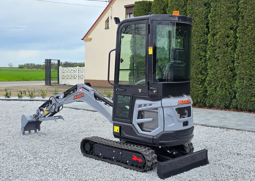 Leasing of  Kubota AUGER NM 18, SILNIK LAIDONG, 3 ŁYŻKI, MINIKOPARKA Kubota AUGER NM 18, SILNIK LAIDONG, 3 ŁYŻKI, MINIKOPARKA: picture 10