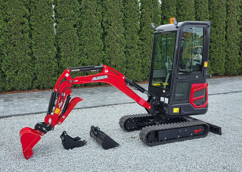 Kubota AUGER NM 18, silnik KUBOTA, ROZSUWANE PODWOZIE - Mini excavator: picture 2 Kubota AUGER NM 18, silnik KUBOTA, ROZSUWANE PODWOZIE - Mini excavator: picture 2