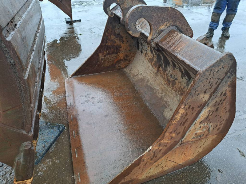 Eurosteel Excavator bucket CW45 - Bucket for Construction machinery: picture 3 Eurosteel Excavator bucket CW45 - Bucket for Construction machinery: picture 3