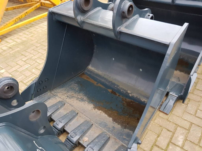 Hyundai Excavator Bucket, 66N5-36000, 160 - Bucket for Construction machinery: picture 1 Hyundai Excavator Bucket, 66N5-36000, 160 - Bucket for Construction machinery: picture 1