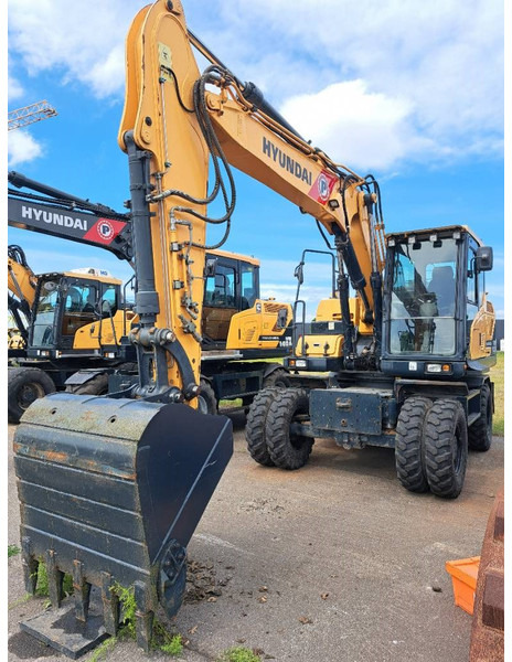 Hyundai HW 140 - Wheel excavator: picture 4 Hyundai HW 140 - Wheel excavator: picture 4