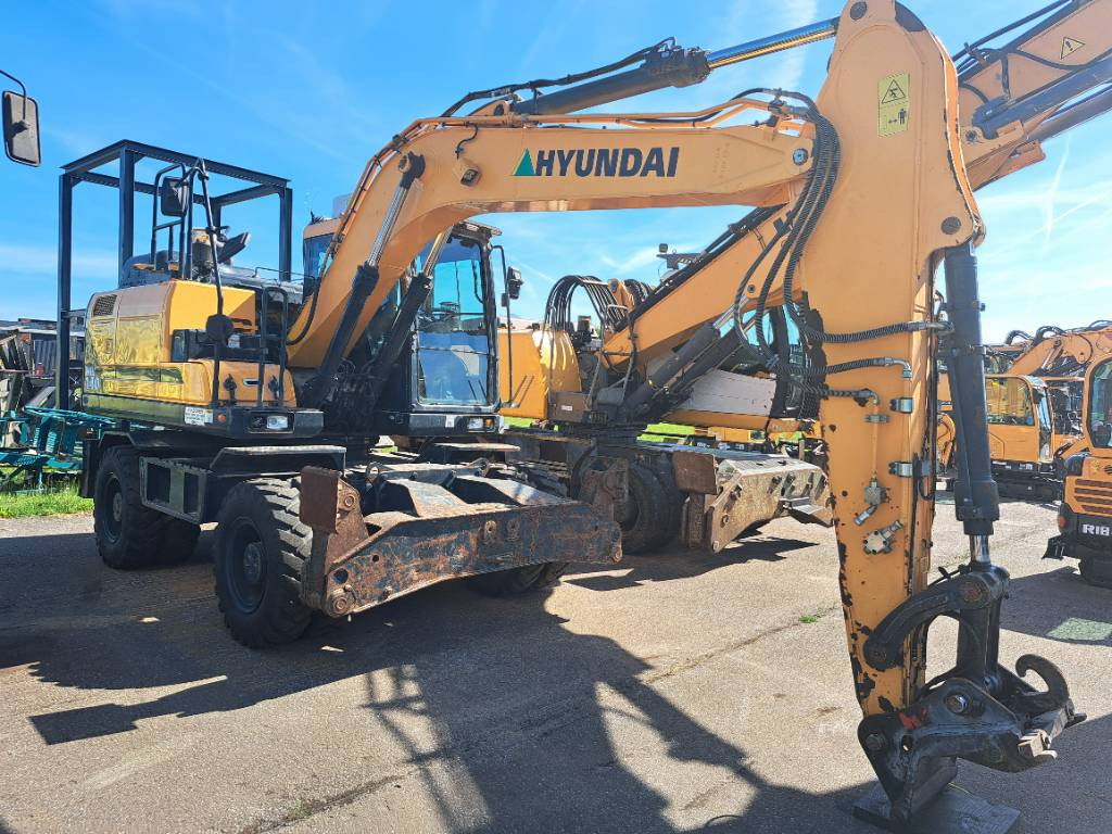 Hyundai HW140 - Wheel excavator: picture 5 Hyundai HW140 - Wheel excavator: picture 5