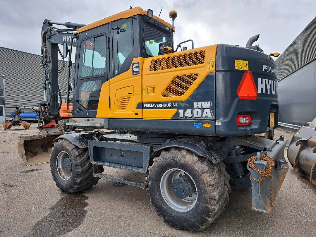 Hyundai HW140A - Wheel excavator: picture 2 Hyundai HW140A - Wheel excavator: picture 2