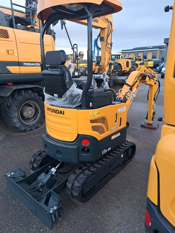 Hyundai R17Z-9AK - Mini excavator: picture 2 Hyundai R17Z-9AK - Mini excavator: picture 2