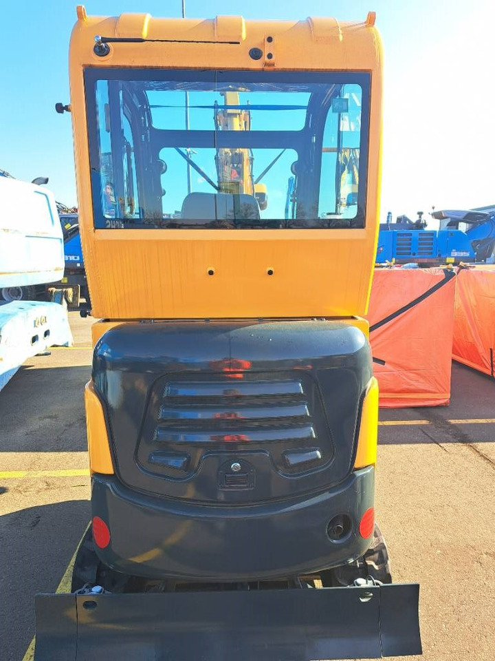Hyundai R18-9AK - Mini excavator: picture 4 Hyundai R18-9AK - Mini excavator: picture 4