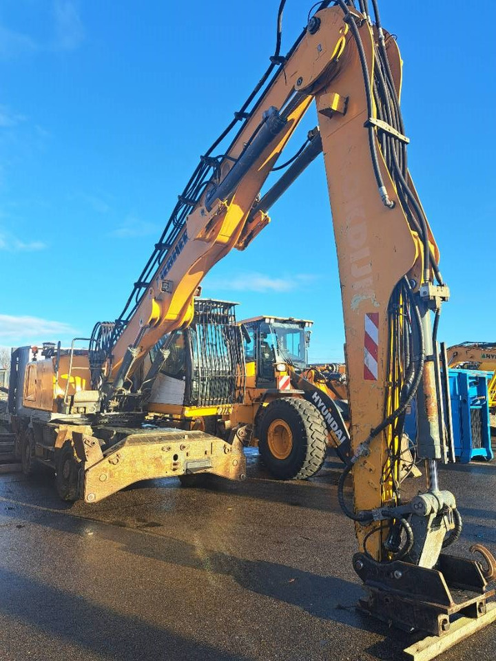 Liebherr LH30M Litronic - Waste/ Industry handler: picture 3 Liebherr LH30M Litronic - Waste/ Industry handler: picture 3