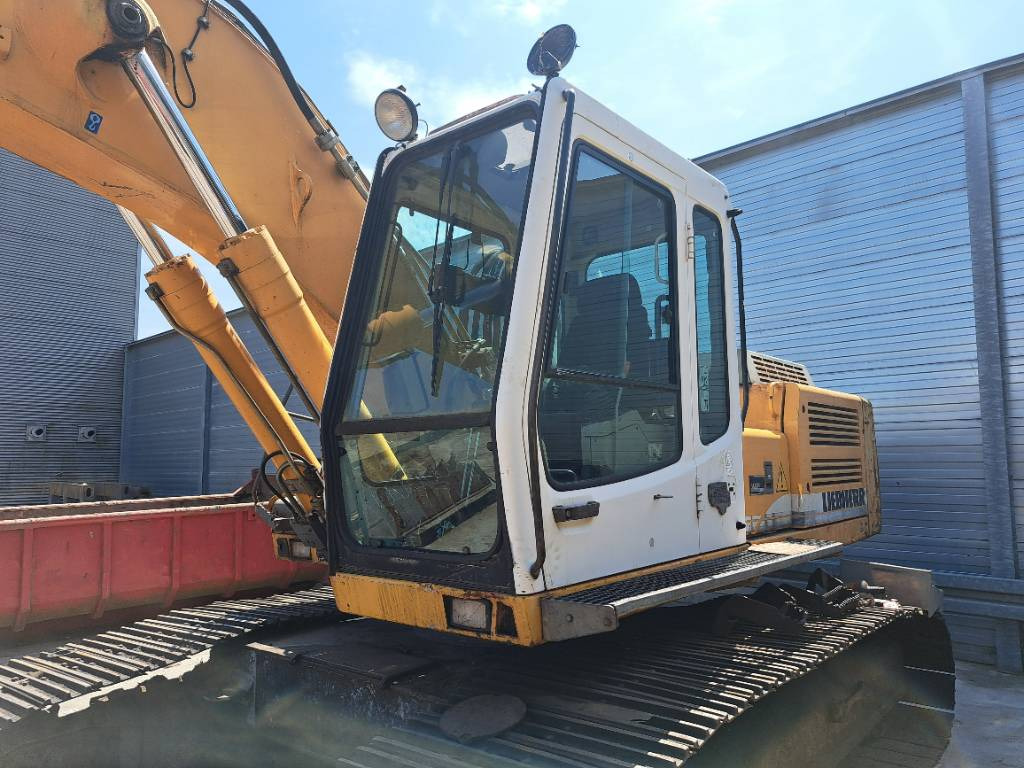 Liebherr R924B HDSL - Crawler excavator: picture 3 Liebherr R924B HDSL - Crawler excavator: picture 3