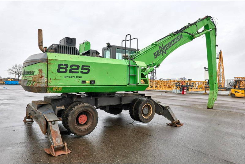 Sennebogen 825 M - Waste/ Industry handler: picture 2 Sennebogen 825 M - Waste/ Industry handler: picture 2