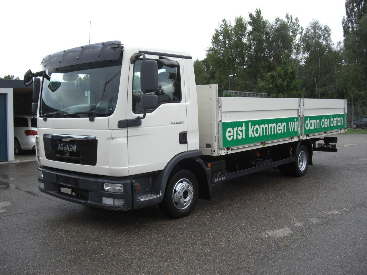 MAN 8180L Pritsche MAN 8180L Pritsche - Flatbed van: picture 1 MAN 8180L Pritsche MAN 8180L Pritsche - Flatbed van: picture 1