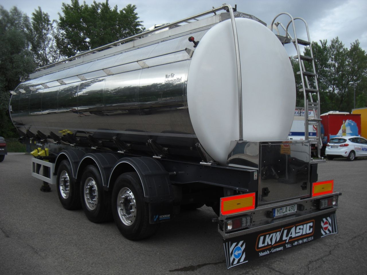 T3P / 3 KAMMERN - Tank semi-trailer: picture 2 T3P / 3 KAMMERN - Tank semi-trailer: picture 2