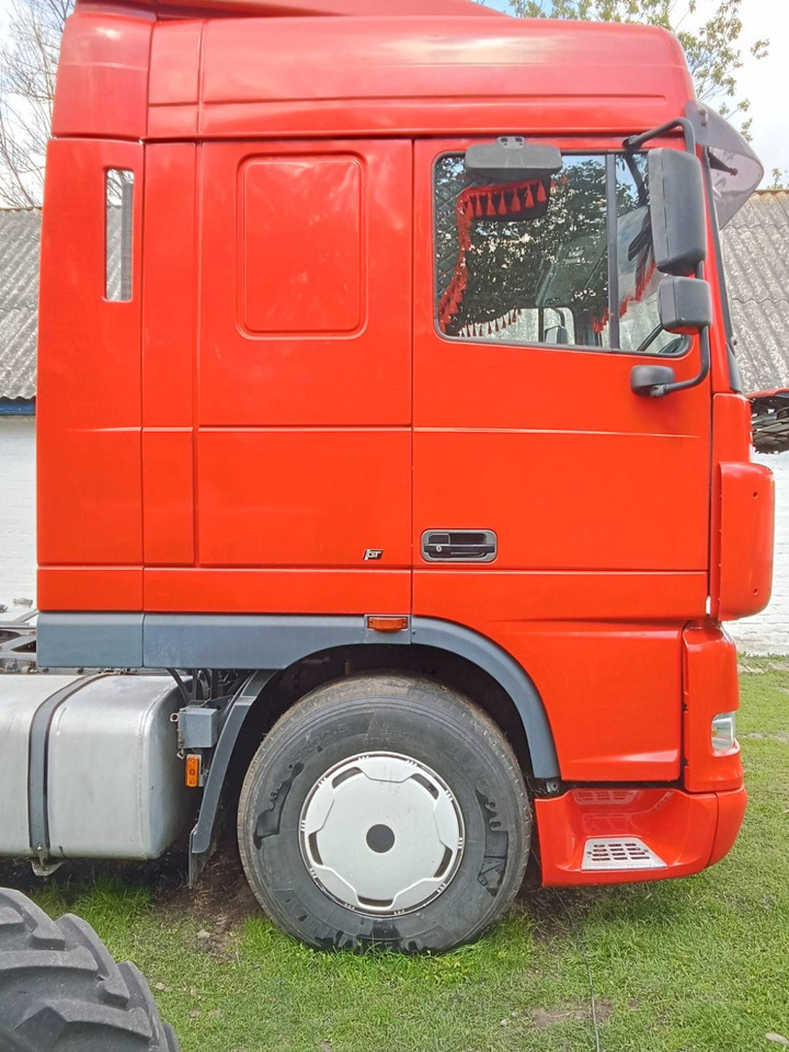 DAF XF95 - Tractor unit: picture 2 DAF XF95 - Tractor unit: picture 2