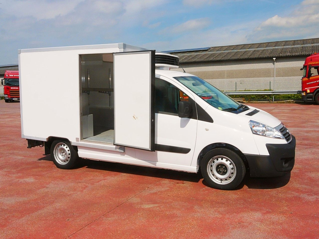 Fiat SCUDO 2.0 KUHLKOFFER CARRIER XARIOS 200 -20C - Refrigerated van: picture 3 Fiat SCUDO 2.0 KUHLKOFFER CARRIER XARIOS 200 -20C - Refrigerated van: picture 3
