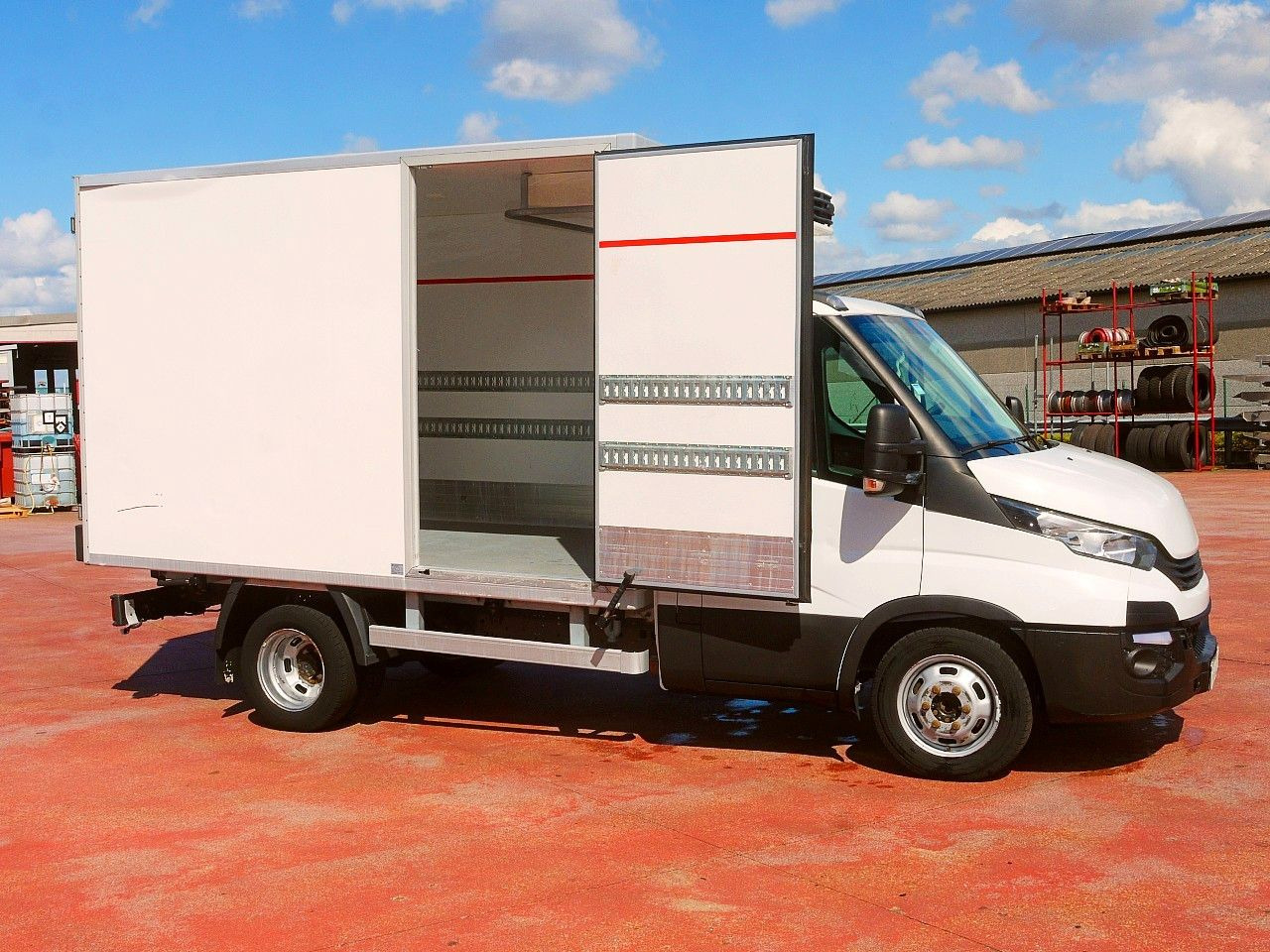 Iveco 35C14 KUHLKOFFER CARRIER XARIOS 350 -20C - Refrigerated van: picture 3 Iveco 35C14 KUHLKOFFER CARRIER XARIOS 350 -20C - Refrigerated van: picture 3