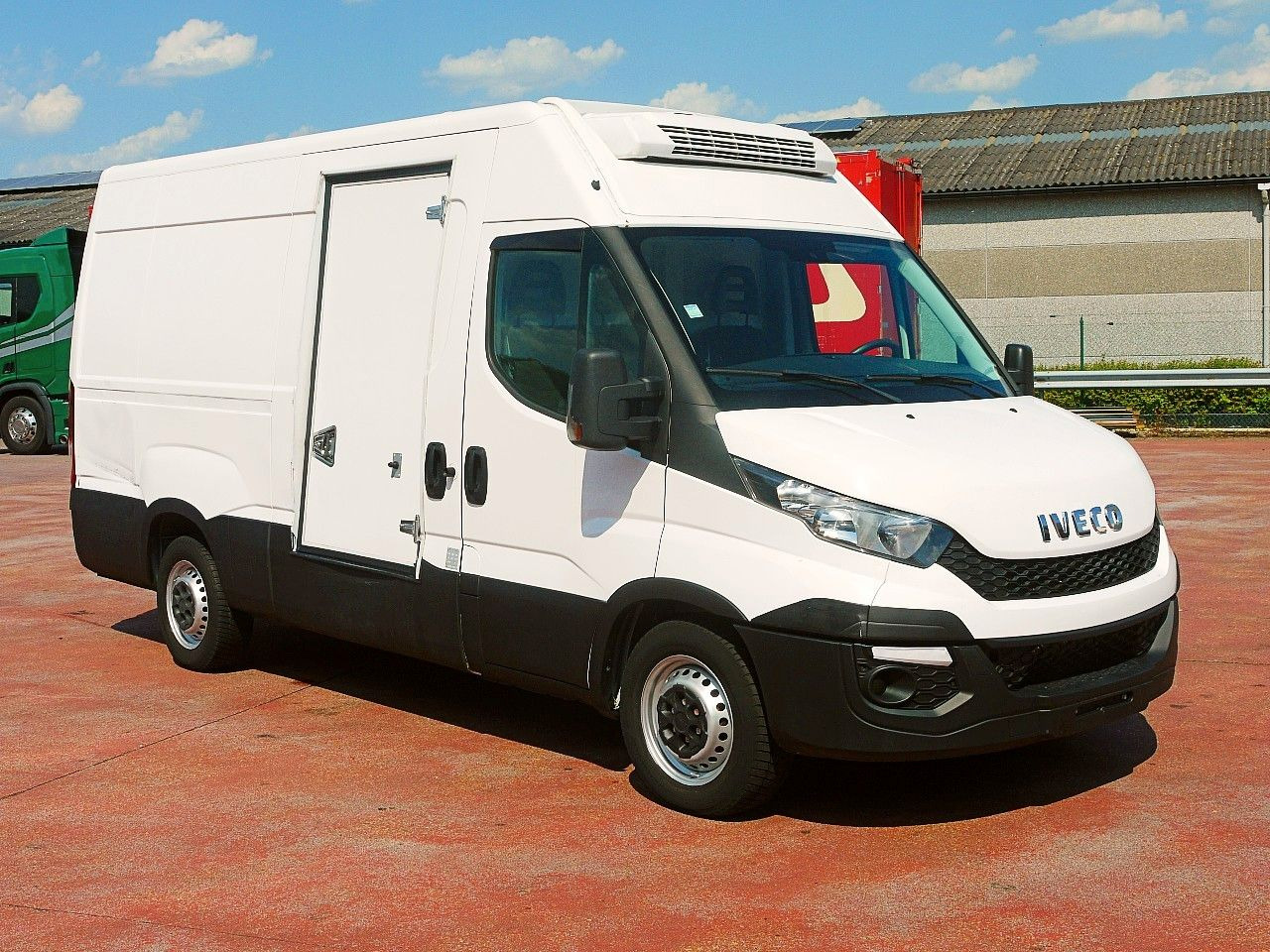 Iveco 35S13 DAILY KUHLKASTENWAGEN THERMOKING V300 MULT - Refrigerated van: picture 2 Iveco 35S13 DAILY KUHLKASTENWAGEN THERMOKING V300 MULT - Refrigerated van: picture 2