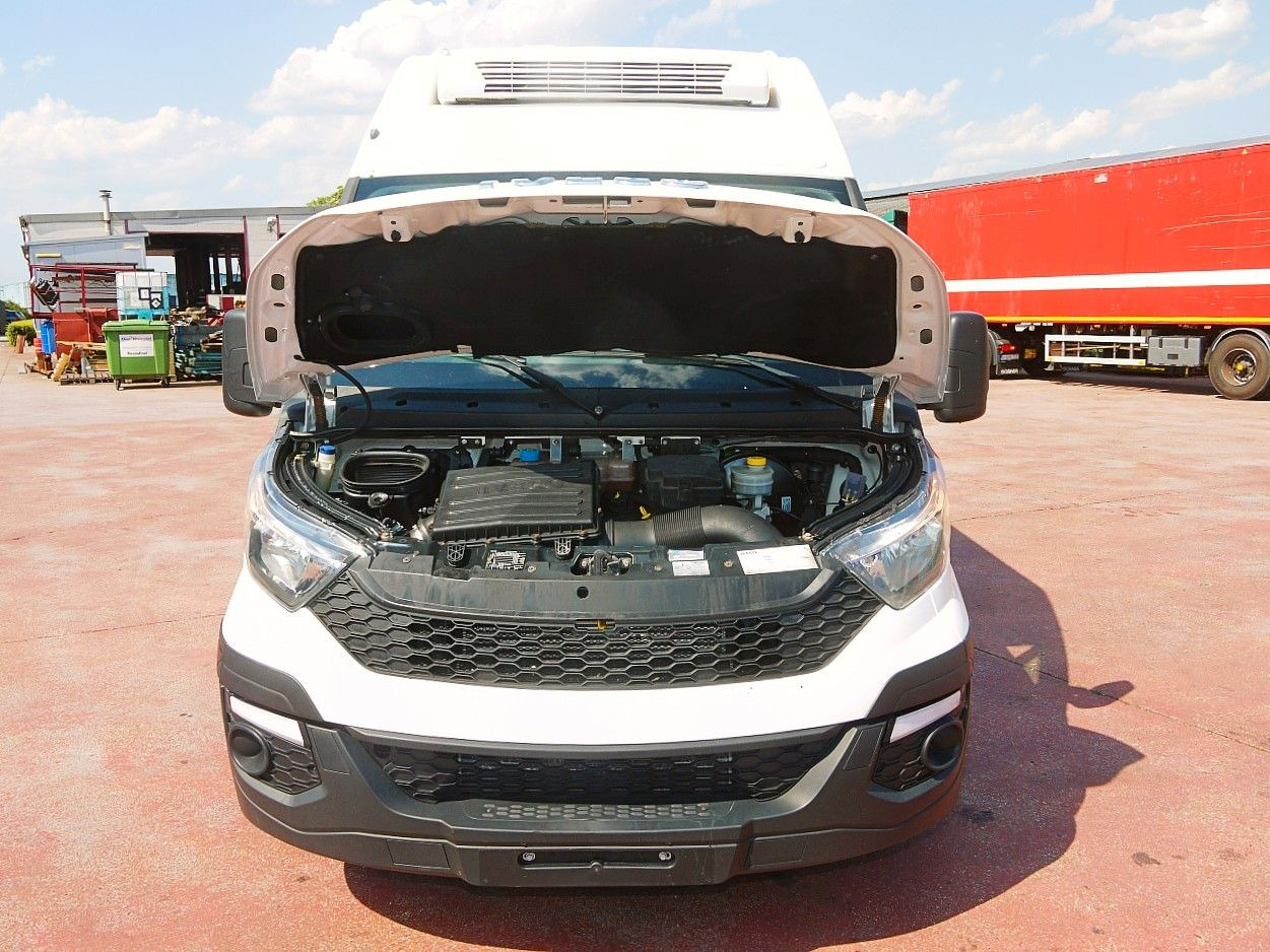 Refrigerated van Iveco 35S13 DAILY KUHLKASTENWAGEN THERMOKING V300 MULT: picture 16