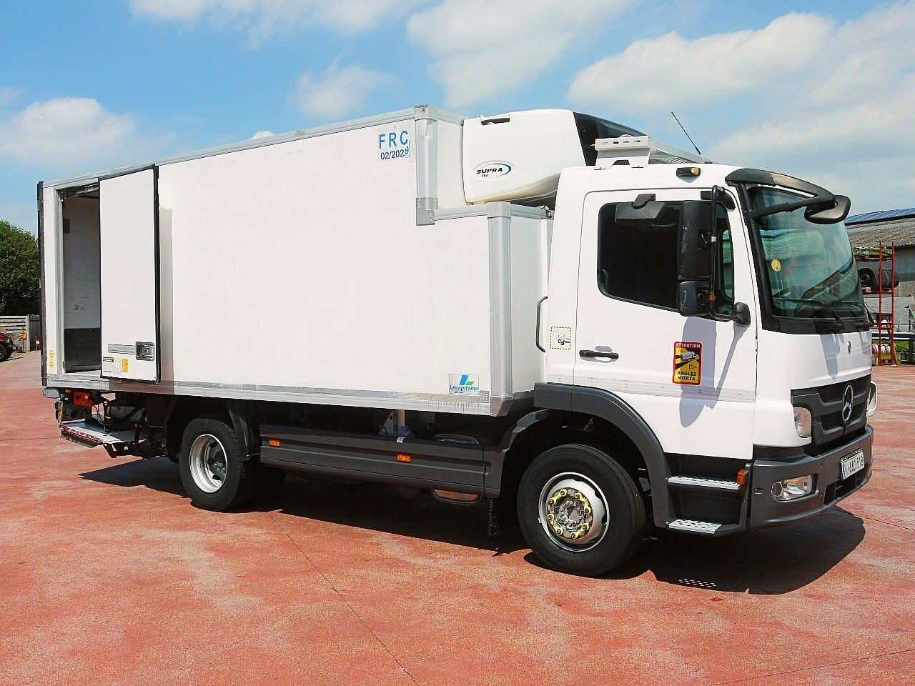 Mercedes-Benz 1218 ATEGO KUHLKOFFER CARRIER SUPRA 750 137tkm ! - Refrigerator truck: picture 3 Mercedes-Benz 1218 ATEGO KUHLKOFFER CARRIER SUPRA 750 137tkm ! - Refrigerator truck: picture 3