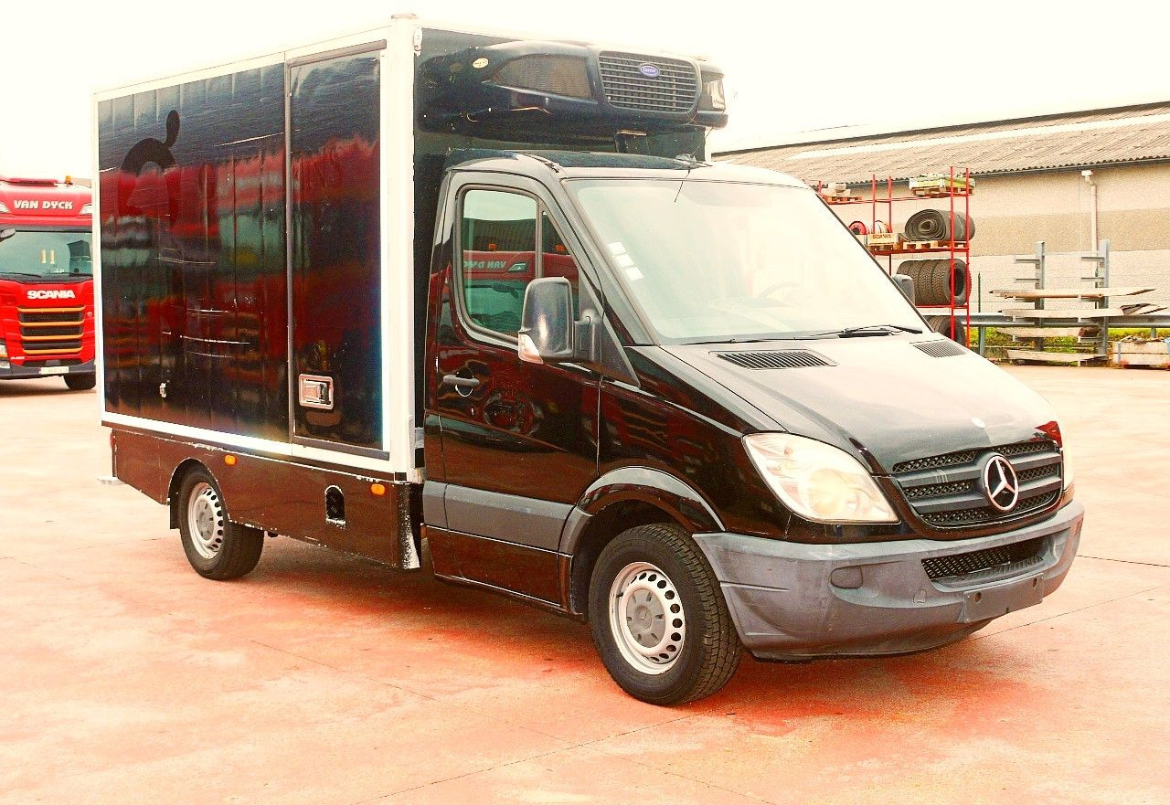Mercedes-Benz 319 SPRINTER V6 KUHLKOFFER CARRIER PULSOR 600 MT - Refrigerated van: picture 2 Mercedes-Benz 319 SPRINTER V6 KUHLKOFFER CARRIER PULSOR 600 MT - Refrigerated van: picture 2