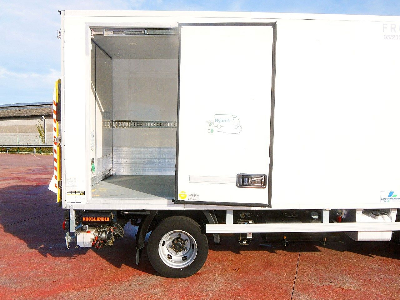 Refrigerated van Mitsubishi FUSO HYBRIDE KUHLKOFFER CARRIER SUPRA 550 78tkm: picture 10 Refrigerated van Mitsubishi FUSO HYBRIDE KUHLKOFFER CARRIER SUPRA 550 78tkm: picture 10