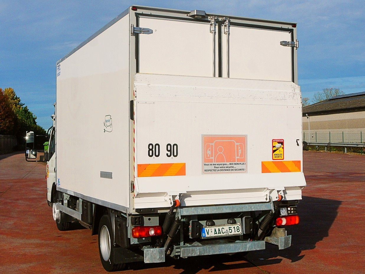 Refrigerated van Mitsubishi FUSO HYBRIDE KUHLKOFFER CARRIER SUPRA 550 78tkm: picture 7 Refrigerated van Mitsubishi FUSO HYBRIDE KUHLKOFFER CARRIER SUPRA 550 78tkm: picture 7