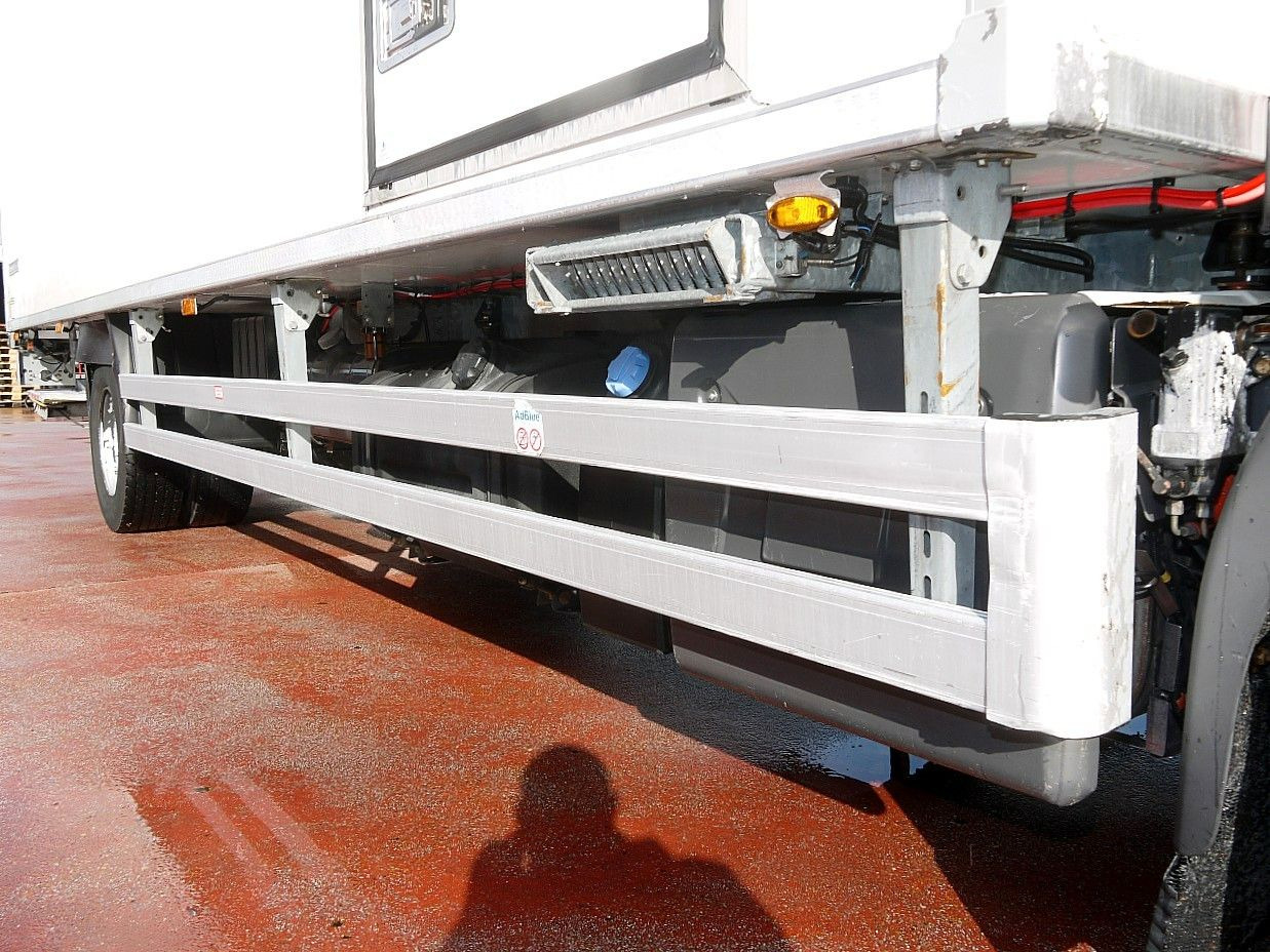 Refrigerator truck Renault D 16.250 KUHLKOFFER CARRIER SUPRA 1150MT A/C: picture 20 Refrigerator truck Renault D 16.250 KUHLKOFFER CARRIER SUPRA 1150MT A/C: picture 20