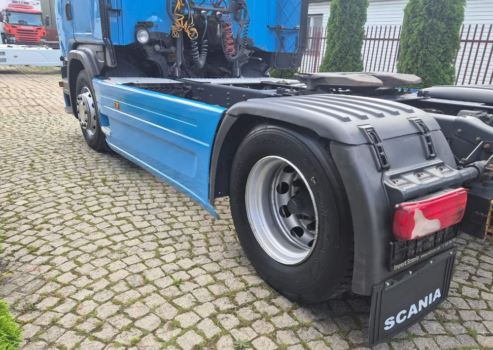 Tractor unit Scania R410: picture 8