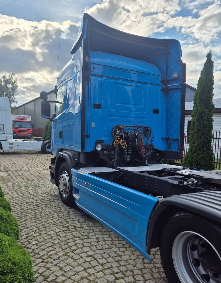 Tractor unit Scania R410: picture 10