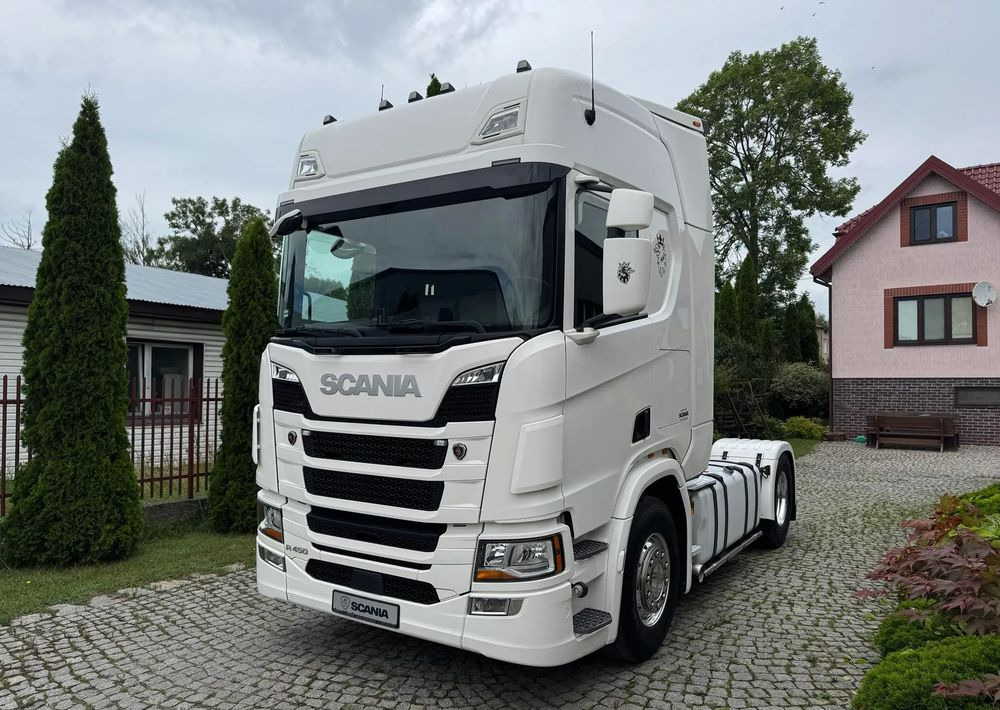 Scania R450 - Tractor unit: picture 1 Scania R450 - Tractor unit: picture 1