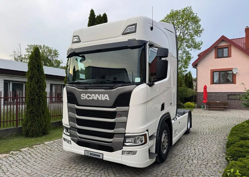 Scania R450 - Tractor unit: picture 1 Scania R450 - Tractor unit: picture 1