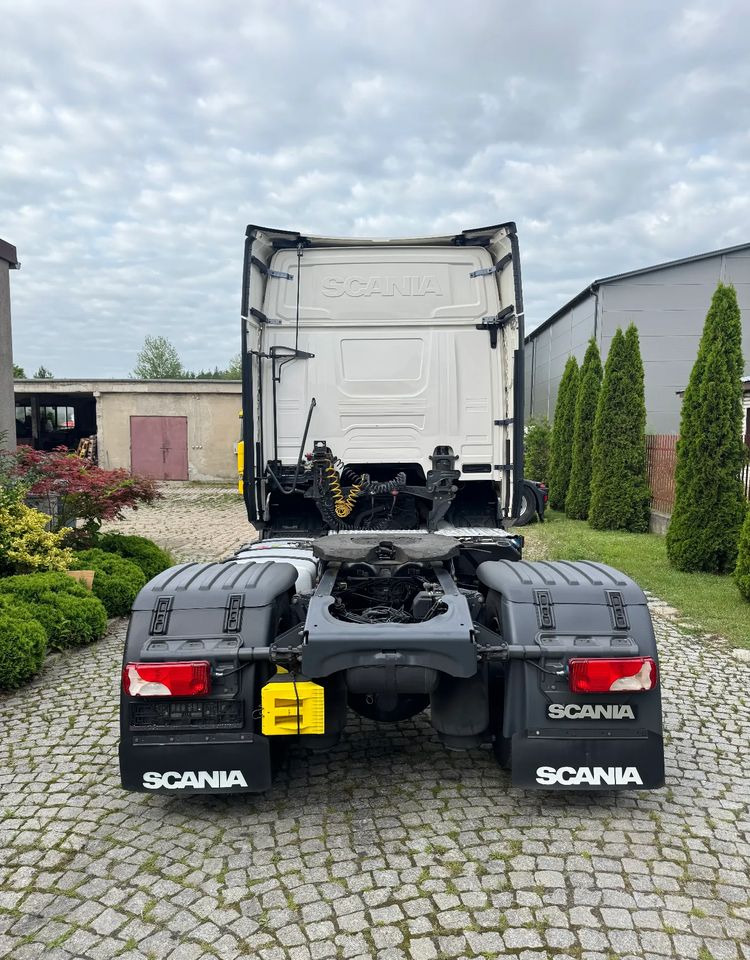 Scania R450 - Tractor unit: picture 5 Scania R450 - Tractor unit: picture 5