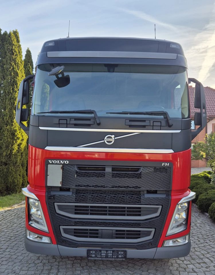 Volvo FH GLOBETROTTER - Tractor unit: picture 2 Volvo FH GLOBETROTTER - Tractor unit: picture 2