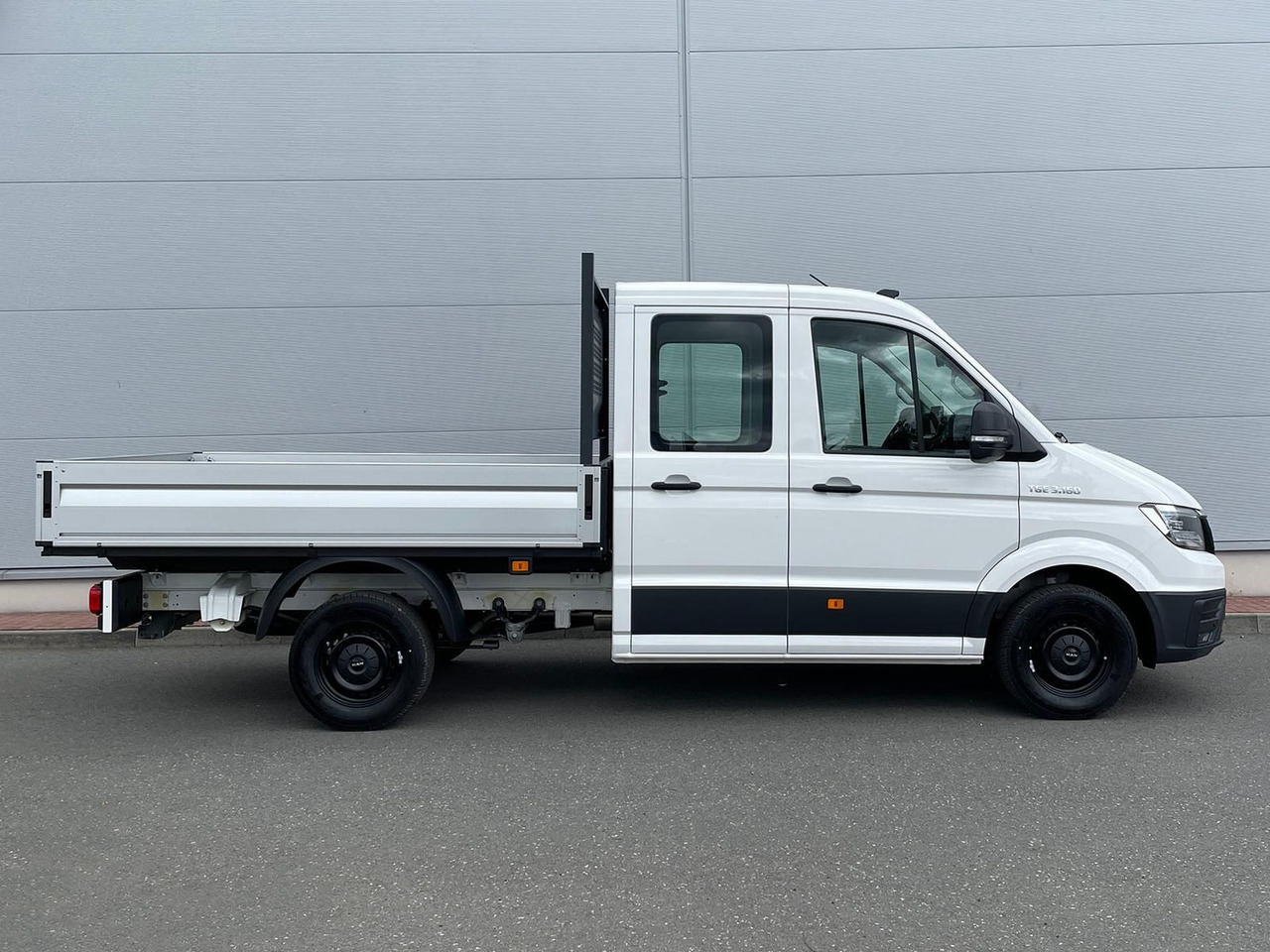 MAN TGE 3.160 Pritsche DOKA MR HECK AHK 3.5t ACC NAV - Car: picture 5 MAN TGE 3.160 Pritsche DOKA MR HECK AHK 3.5t ACC NAV - Car: picture 5