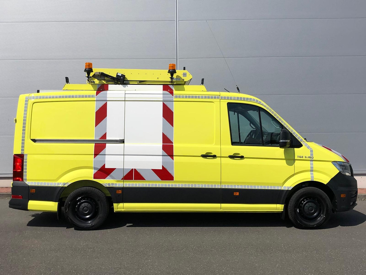 MAN TGE 3.180 L3H2 BF 4 BEGLEITFAHRZEUG ACC LED NAVI - Panel van: picture 5 MAN TGE 3.180 L3H2 BF 4 BEGLEITFAHRZEUG ACC LED NAVI - Panel van: picture 5