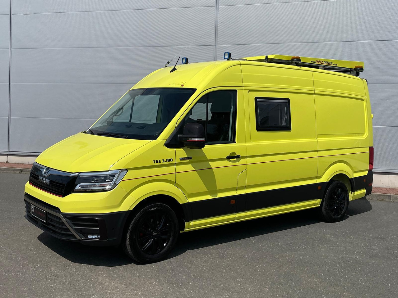 Panel van MAN TGE 3.180 L3H3 IndividualS BF3 + BEGLEITFAHRZEUG: picture 1