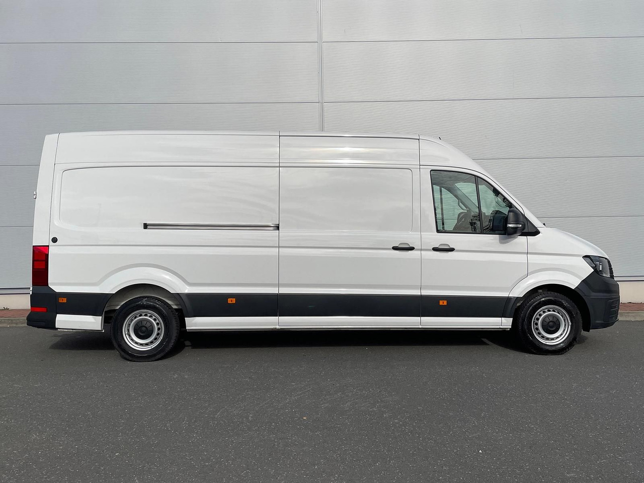 Volkswagen Crafter Kasten 35 L4H3 MFL DAB KLIMA KAMERA - Passenger van: picture 5 Volkswagen Crafter Kasten 35 L4H3 MFL DAB KLIMA KAMERA - Passenger van: picture 5