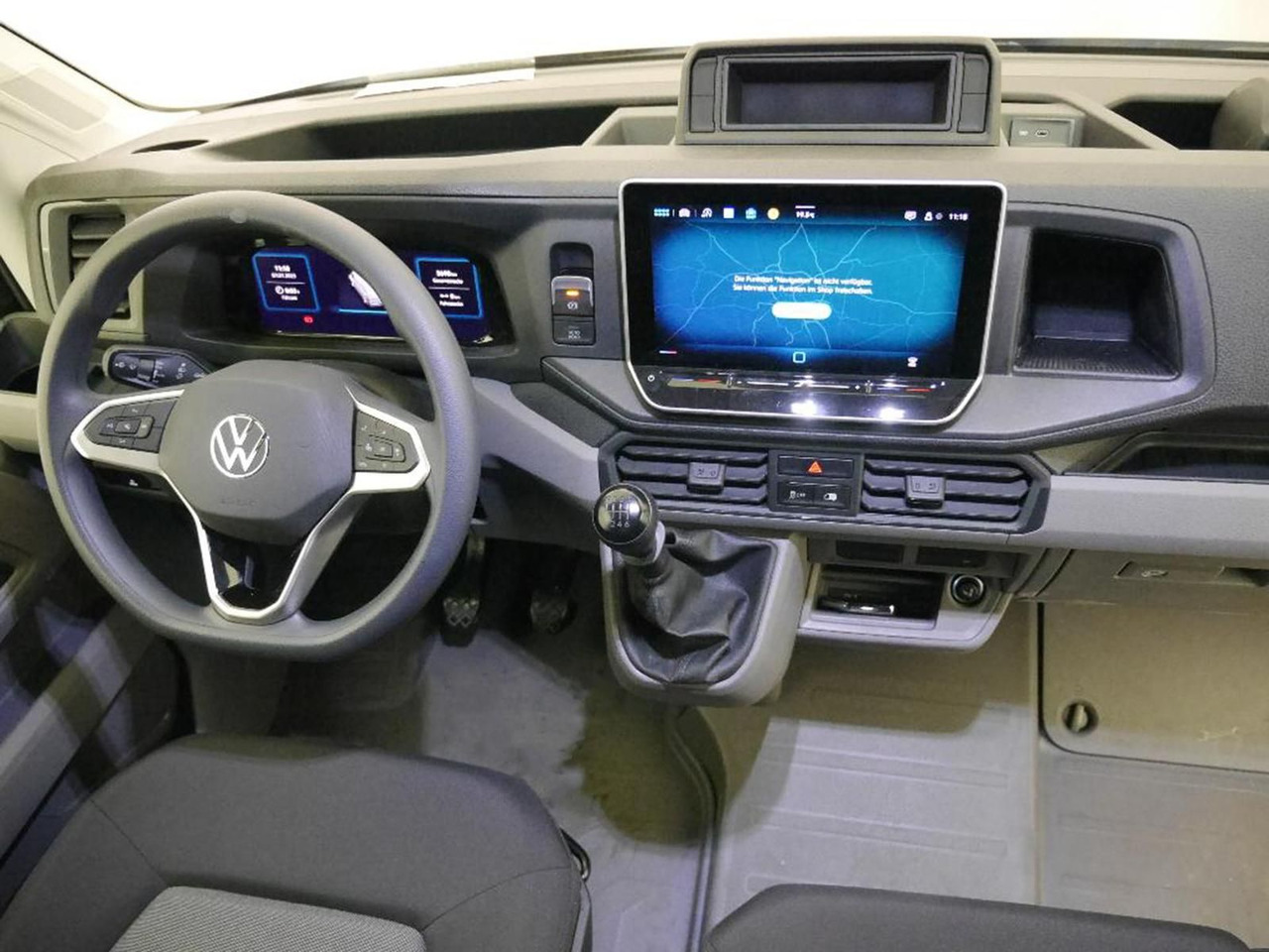 Volkswagen Crafter Kasten 35 L4H3 PDC DAB KAMERA KLIMA MFL - Passenger van: picture 4 Volkswagen Crafter Kasten 35 L4H3 PDC DAB KAMERA KLIMA MFL - Passenger van: picture 4