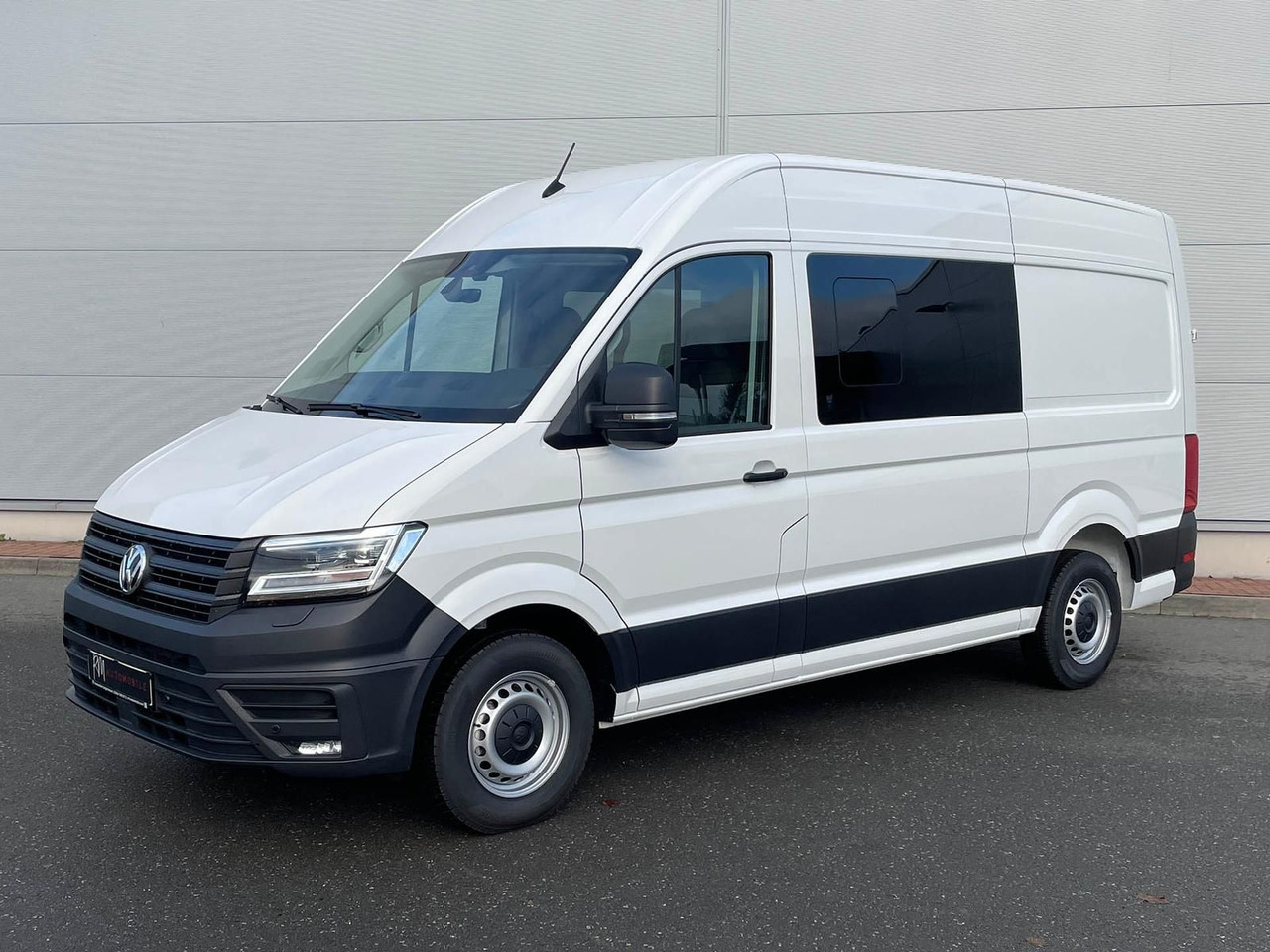 Volkswagen Crafter MIXTO 35 L3H3 Autom NAV SITZH ACC 5SITZE - Passenger van: picture 1 Volkswagen Crafter MIXTO 35 L3H3 Autom NAV SITZH ACC 5SITZE - Passenger van: picture 1