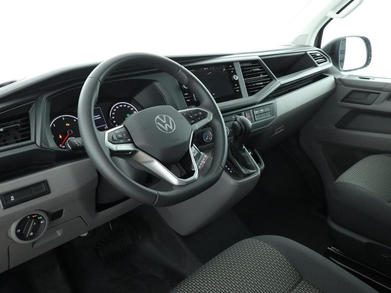 Volkswagen T6.1 Transporter 4MOTION NAVI STANDHZ ACC PDC - Passenger van: picture 4 Volkswagen T6.1 Transporter 4MOTION NAVI STANDHZ ACC PDC - Passenger van: picture 4