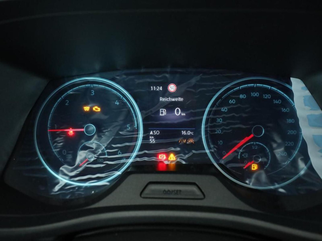 Volkswagen T6.1 Transporter Kombi KR LED STANDHZ ACC NAVI - Passenger van: picture 3 Volkswagen T6.1 Transporter Kombi KR LED STANDHZ ACC NAVI - Passenger van: picture 3