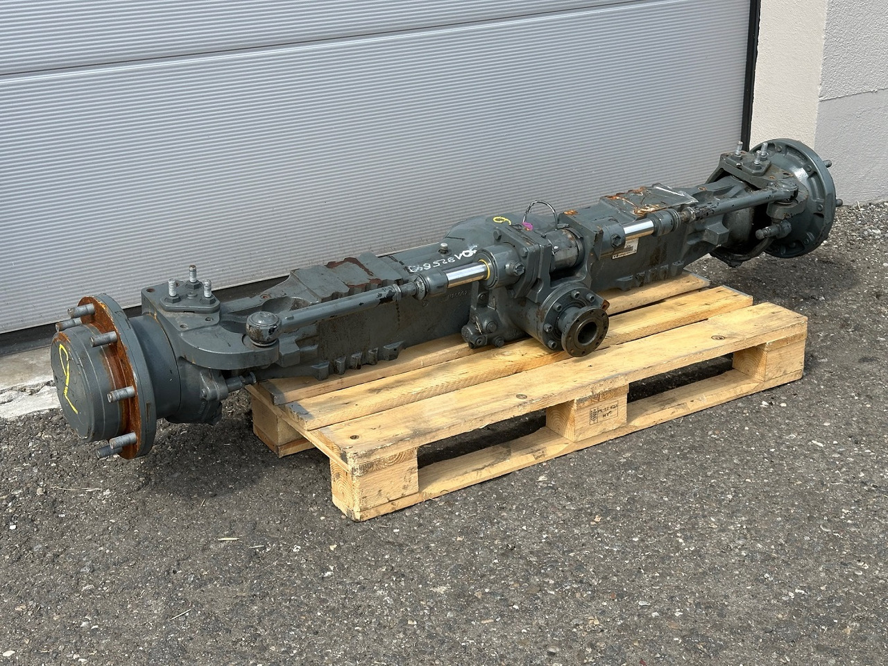 Cararro Vorderachse-Planetenachse Typ:26.25. Cararro No.595134. KramerNr.1000498658. Ratio:21/1. #1001114# - Axle and parts for Loader: picture 3 Cararro Vorderachse-Planetenachse Typ:26.25. Cararro No.595134. KramerNr.1000498658. Ratio:21/1. #1001114# - Axle and parts for Loader: picture 3