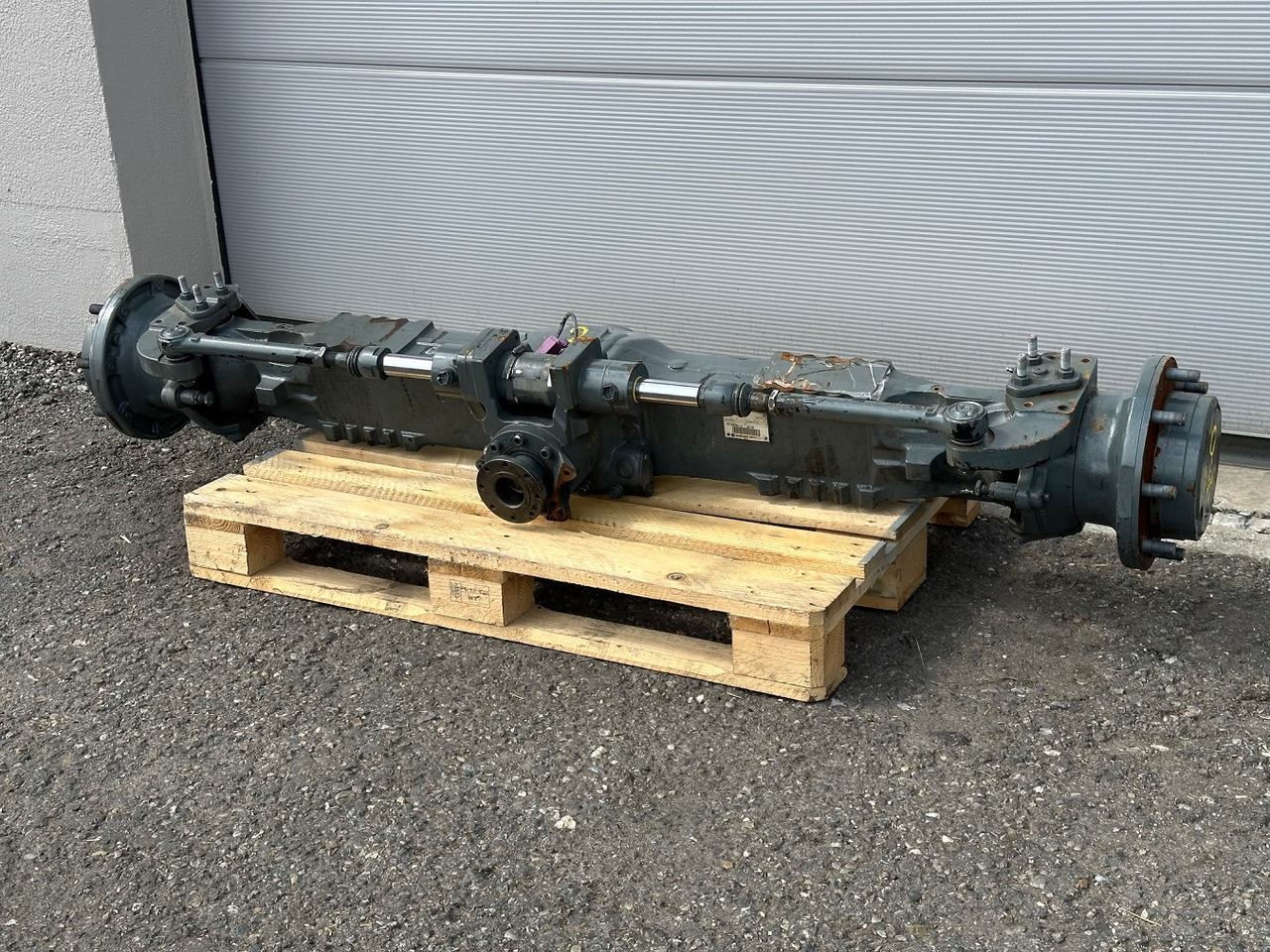 Cararro Vorderachse-Planetenachse Typ:26.25. Cararro No.595134. KramerNr.1000498658. Ratio:21/1. #1001114# - Axle and parts for Loader: picture 2 Cararro Vorderachse-Planetenachse Typ:26.25. Cararro No.595134. KramerNr.1000498658. Ratio:21/1. #1001114# - Axle and parts for Loader: picture 2
