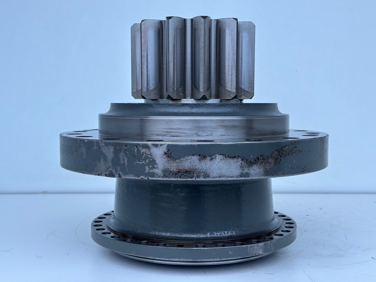 Liebherr Abtriebswellengehäuse ID-Nr.90013701 mit Abtriebswelle ID-Nr.90214087. SAT275A290. R922 LC-1486. R924 LC-1487. #0774#0784# - Swing motor for Crawler excavator: picture 5 Liebherr Abtriebswellengehäuse ID-Nr.90013701 mit Abtriebswelle ID-Nr.90214087. SAT275A290. R922 LC-1486. R924 LC-1487. #0774#0784# - Swing motor for Crawler excavator: picture 5