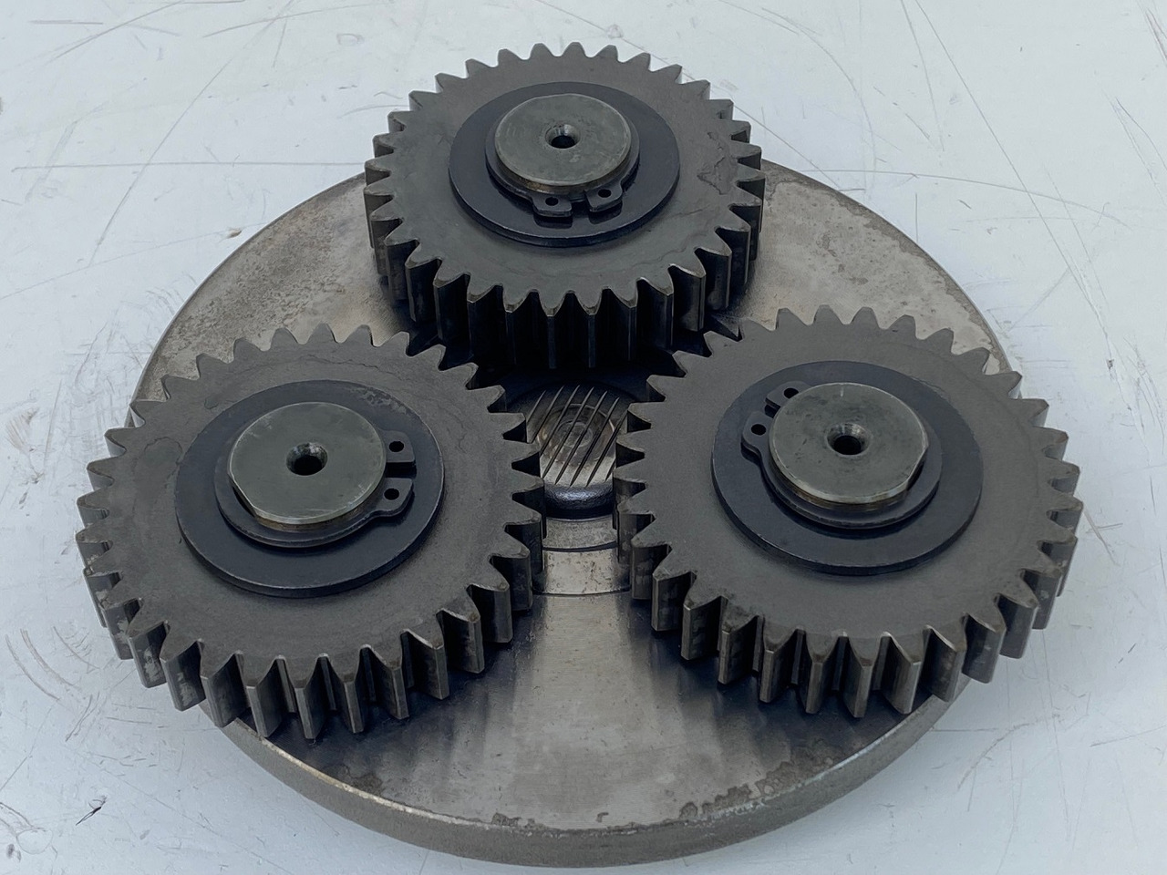Liebherr Bonfiglioli Reduktionstufe ID-Nr.5007334. A308, A310, A312, A900 ZW, R308, R310, R312. #RE27.05# - Swing motor for Wheel excavator: picture 1 Liebherr Bonfiglioli Reduktionstufe ID-Nr.5007334. A308, A310, A312, A900 ZW, R308, R310, R312. #RE27.05# - Swing motor for Wheel excavator: picture 1
