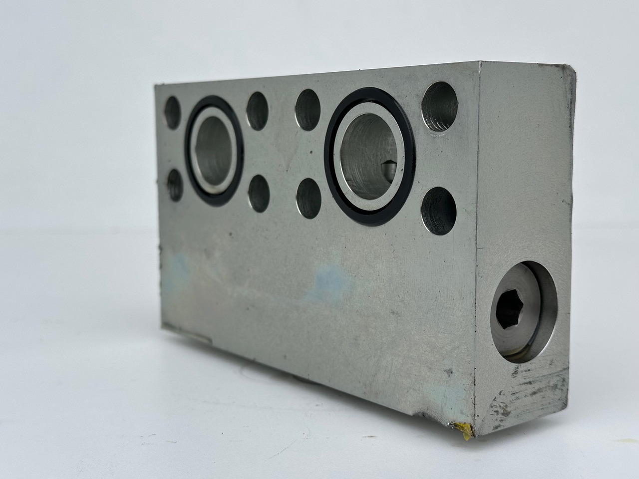 Liebherr Dämpfungsventil ID-Nr.10121777. P924 COMP, P926, R926, R916, R922, R924 COMP, R924, R926 COMP, R926, R930, R936, R946, R950 T, R960 T. #10121777.30.12## - Swing motor for Excavator: picture 4 Liebherr Dämpfungsventil ID-Nr.10121777. P924 COMP, P926, R926, R916, R922, R924 COMP, R924, R926 COMP, R926, R930, R936, R946, R950 T, R960 T. #10121777.30.12## - Swing motor for Excavator: picture 4