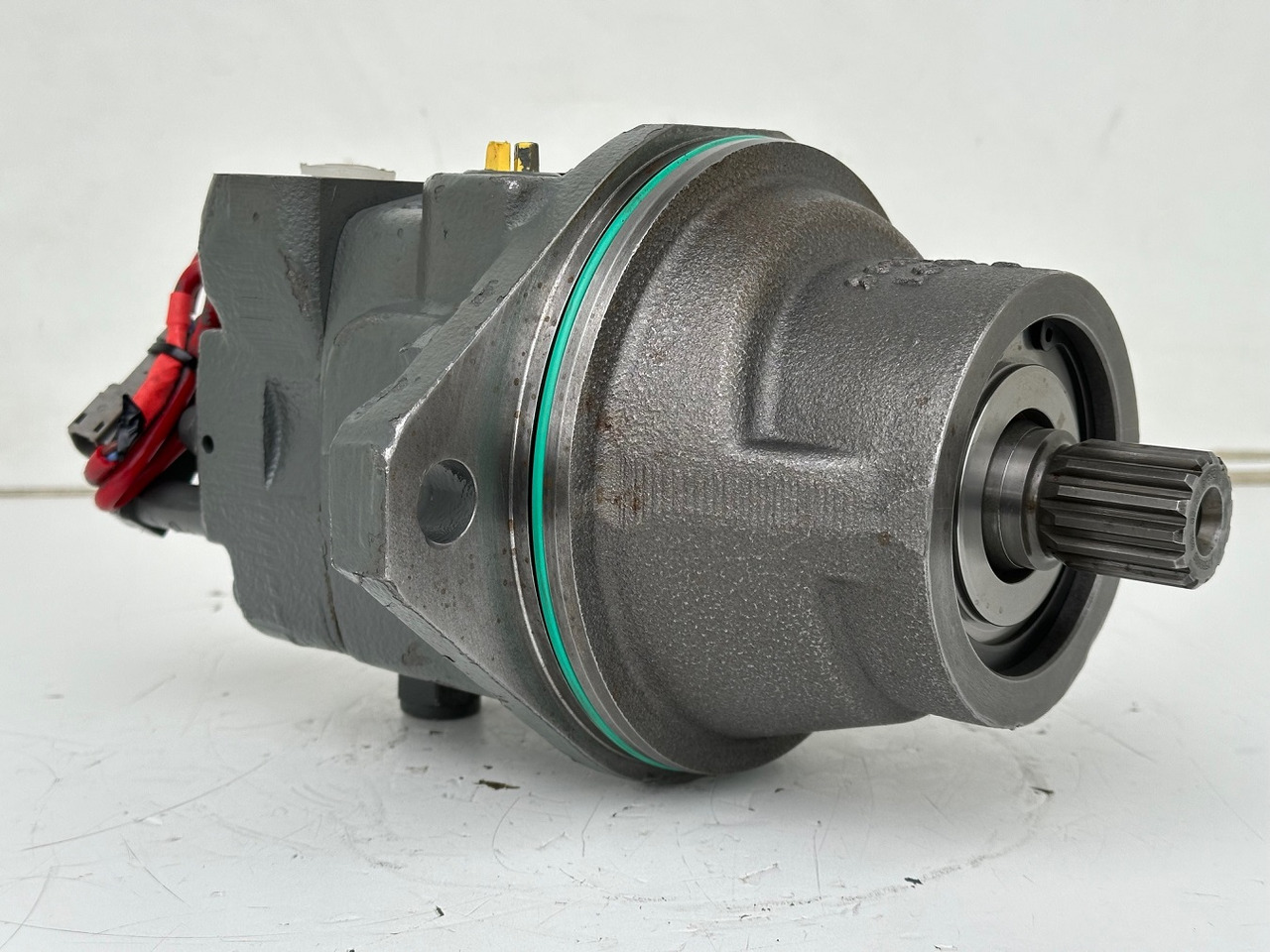 Liebherr Hydraulikeinbaumotor FMF045, ID-Nr.10132702. A924, LH30C, LH30M, LH35M, LH35MT, LH40C, LH40CP, LH40M, LH40MP, LH50CHR, LH50M, LH50MHR, LH50MT. #23.12.01058# - Hydraulic motor for Construction machinery: picture 2 Liebherr Hydraulikeinbaumotor FMF045, ID-Nr.10132702. A924, LH30C, LH30M, LH35M, LH35MT, LH40C, LH40CP, LH40M, LH40MP, LH50CHR, LH50M, LH50MHR, LH50MT. #23.12.01058# - Hydraulic motor for Construction machinery: picture 2